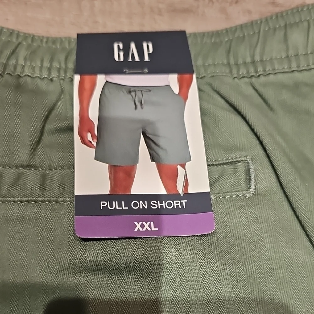 GAP Green Athletic Shorts with Elastic Waistband
